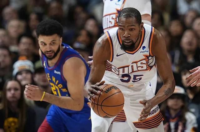 jiuyou.com包含比赛局势复杂引发热议!,杜兰特在公牛比赛中持续失利赛场气氛高涨的词条